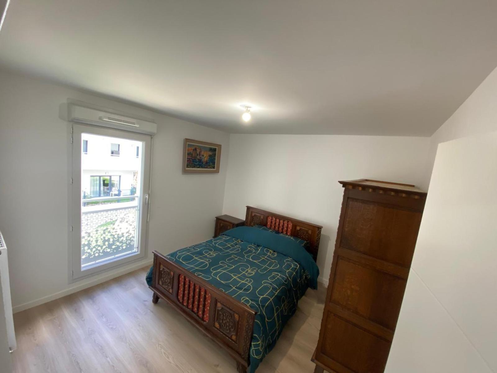 Joli Appartement F2 Bobigny Metro Proche Paris Exterior photo